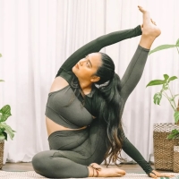 sharkrasana